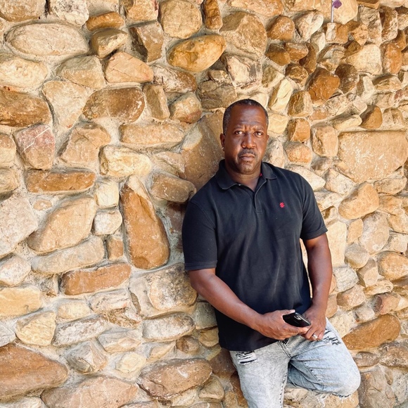 Meet your Posher, Harold - Picture 1 of 1